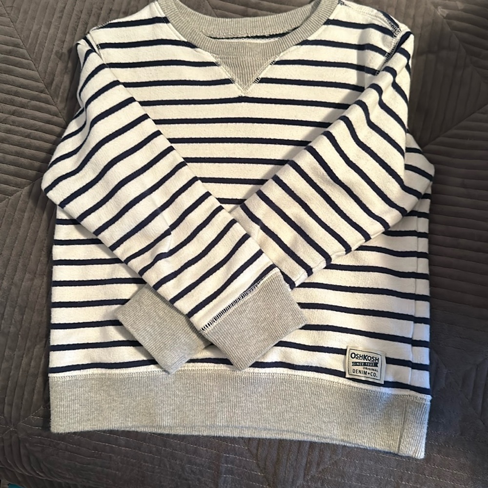 Oshkosh strip sweater